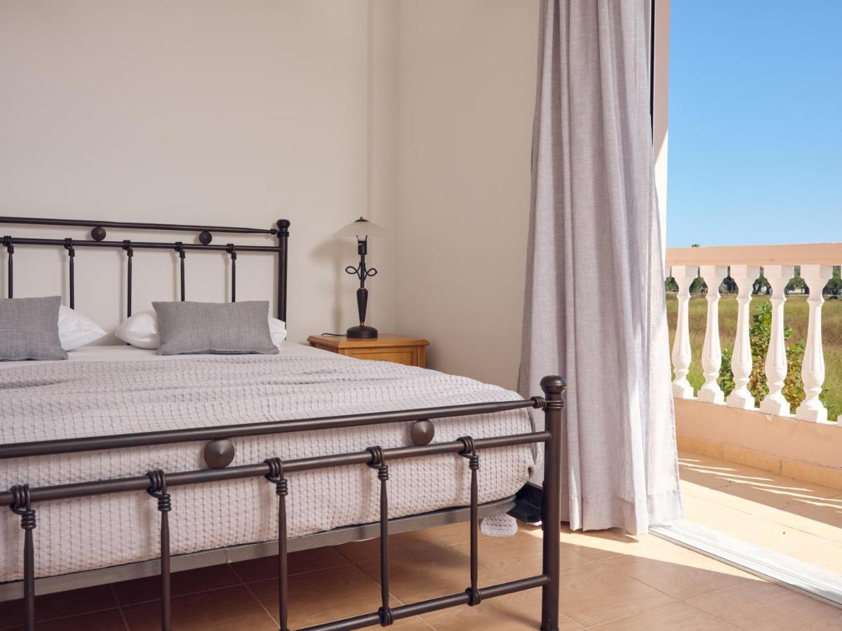 Three Graces Complex Ferienhaus Laganas
